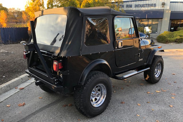 1985 JEEP CJ7 CONVERTIBLE - Rear 3/4 - 224718