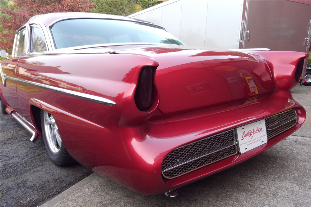 1955 FORD CROWN VICTORIA CUSTOM 2-DOOR - Rear 3/4 - 224936