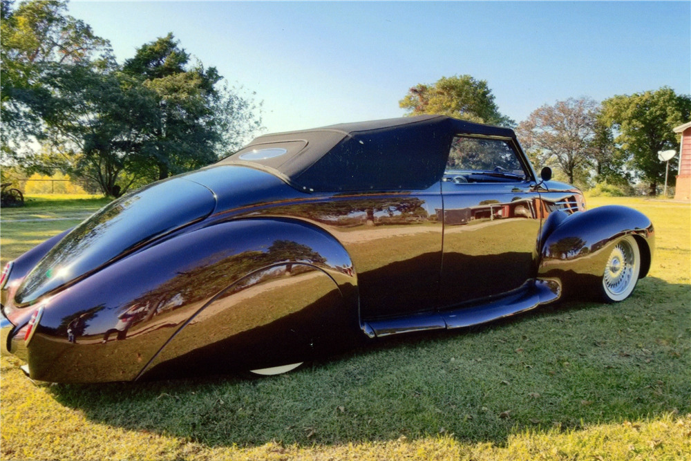 1939 LINCOLN ZEPHYR CUSTOM CONVERTIBLE - Rear 3/4 - 224970