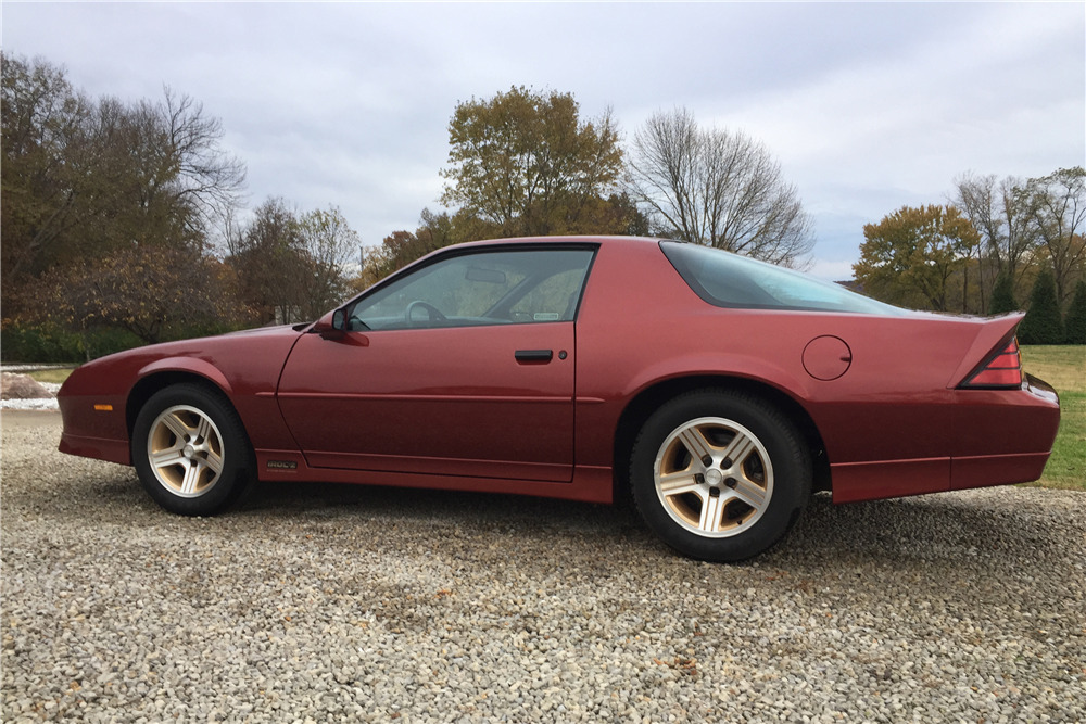 1989 CHEVROLET CAMARO IROC-Z - Side Profile - 224975