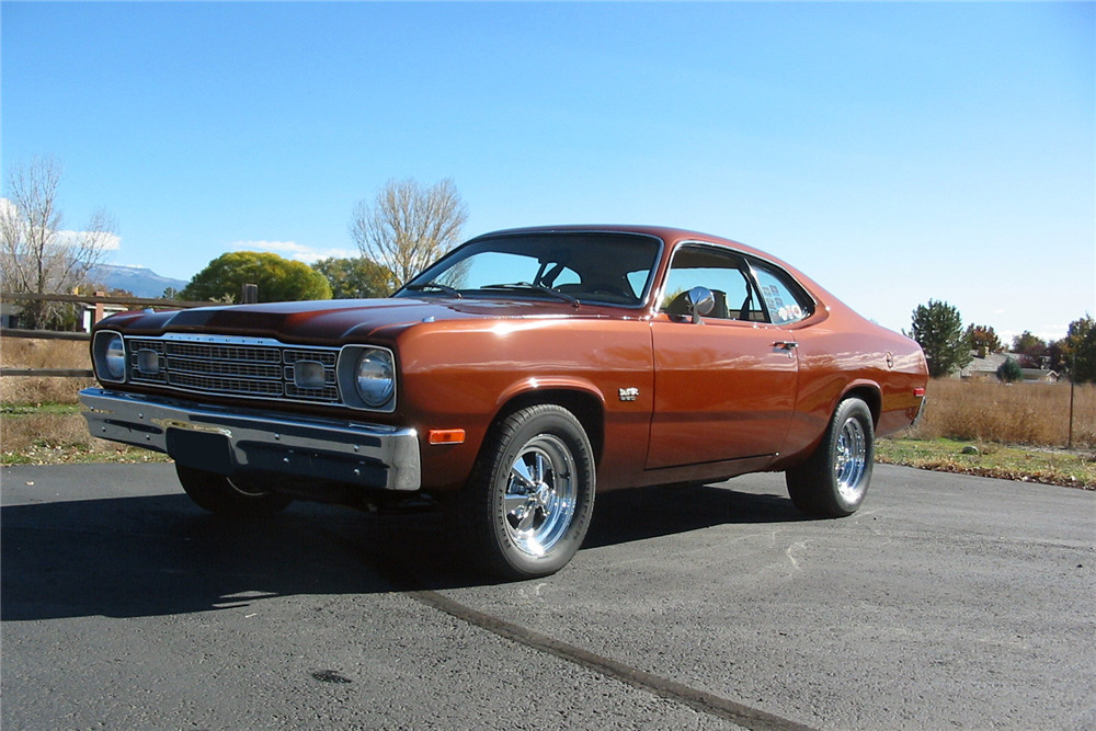 1974 PLYMOUTH DUSTER - Front 3/4 - 224983