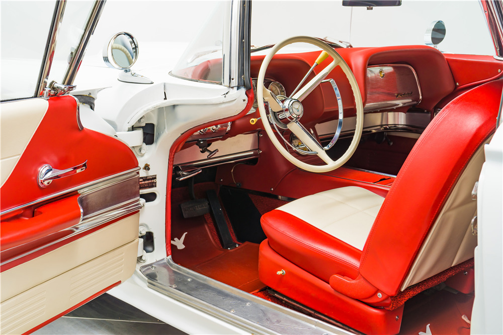 1960 FORD THUNDERBIRD CONVERTIBLE - Interior - 224991