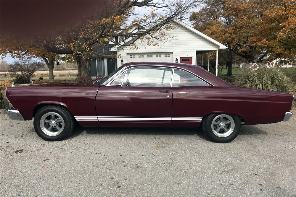1967 FORD FAIRLANE 500 - Side Profile - 224998