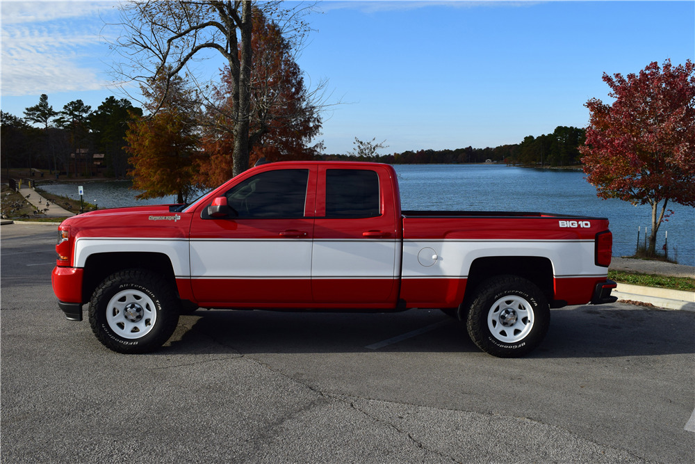 2017 CHEVROLET SILVERADO 1500 CUSTOM PICKUP - Side Profile - 225077