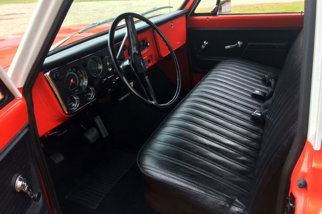 1972 CHEVROLET C10 CUSTOM PICKUP - Interior - 225088