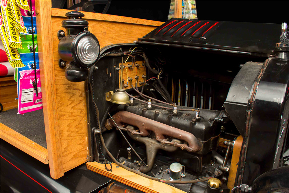 1925 FORD MODEL T CUSTOM CANDY TRUCK - Engine - 225109
