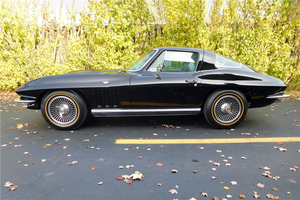 1966 CHEVROLET CORVETTE 327/300 - Side Profile - 225213