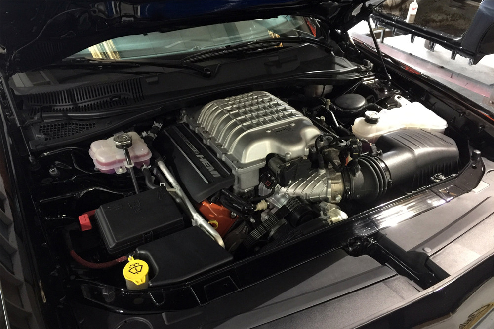 2015 DODGE CHALLENGER SRT HELLCAT - Engine - 225346