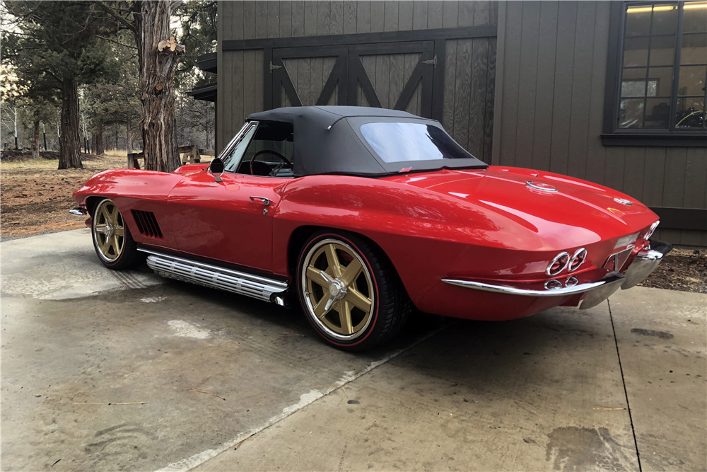 1967 CHEVROLET CORVETTE CUSTOM CONVERTIBLE - Rear 3/4 - 225523