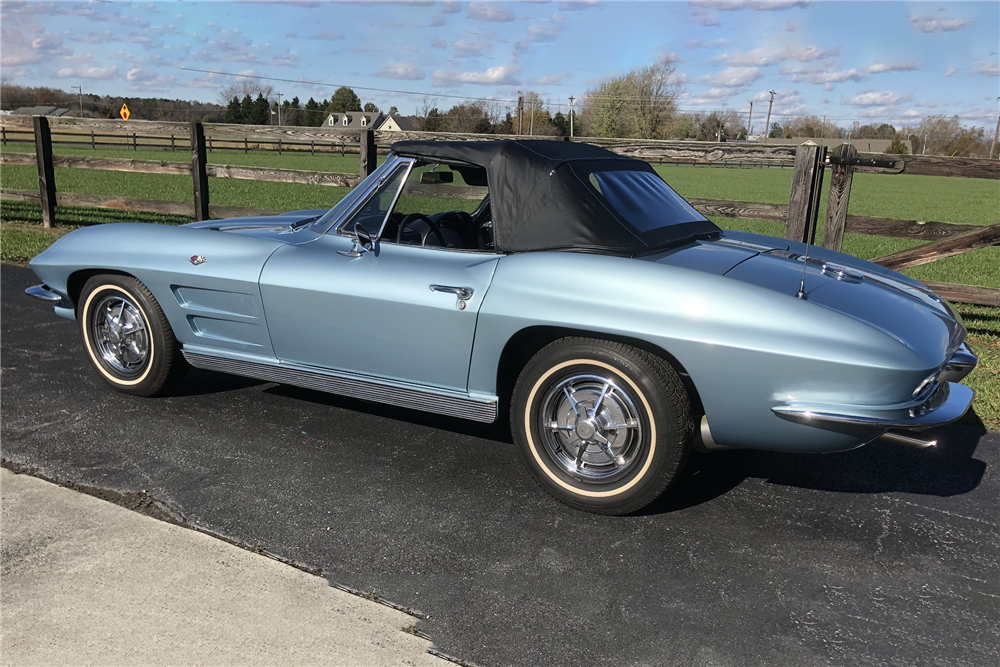 1963 CHEVROLET CORVETTE 327/250 CONVERTIBLE - Rear 3/4 - 225597