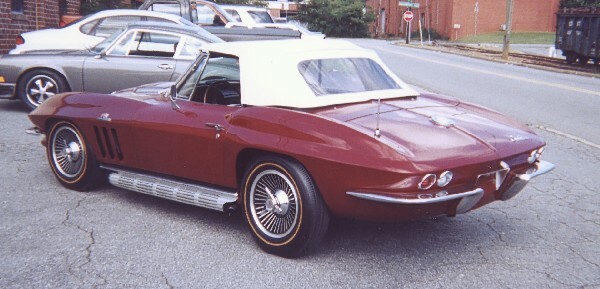1965 CHEVROLET CORVETTE ROADSTER - Rear 3/4 - 22570