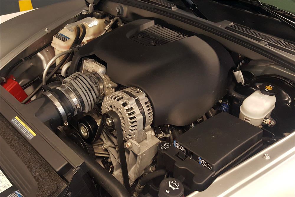 2006 CHEVROLET SSR PICKUP - Engine - 225878