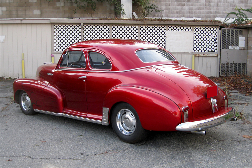 1948 CHEVROLET FLEETMASTER CUSTOM COUPE - Rear 3/4 - 225942