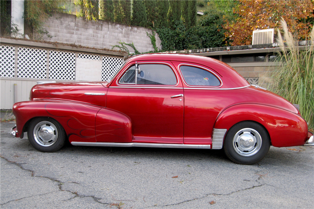 1948 CHEVROLET FLEETMASTER CUSTOM COUPE - Side Profile - 225942