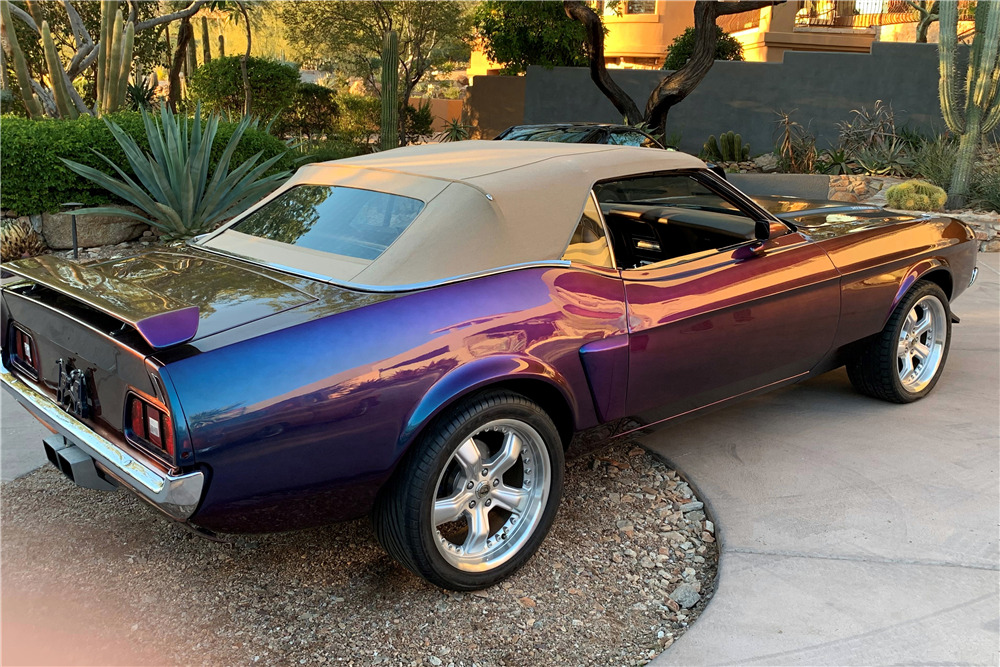 1972 FORD MUSTANG CUSTOM CONVERTIBLE - Rear 3/4 - 225973