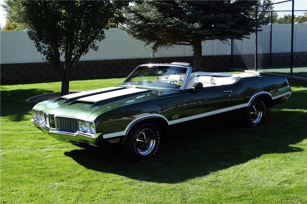 1970 OLDSMOBILE 442 CONVERTIBLE  - Front 3/4 - 225977