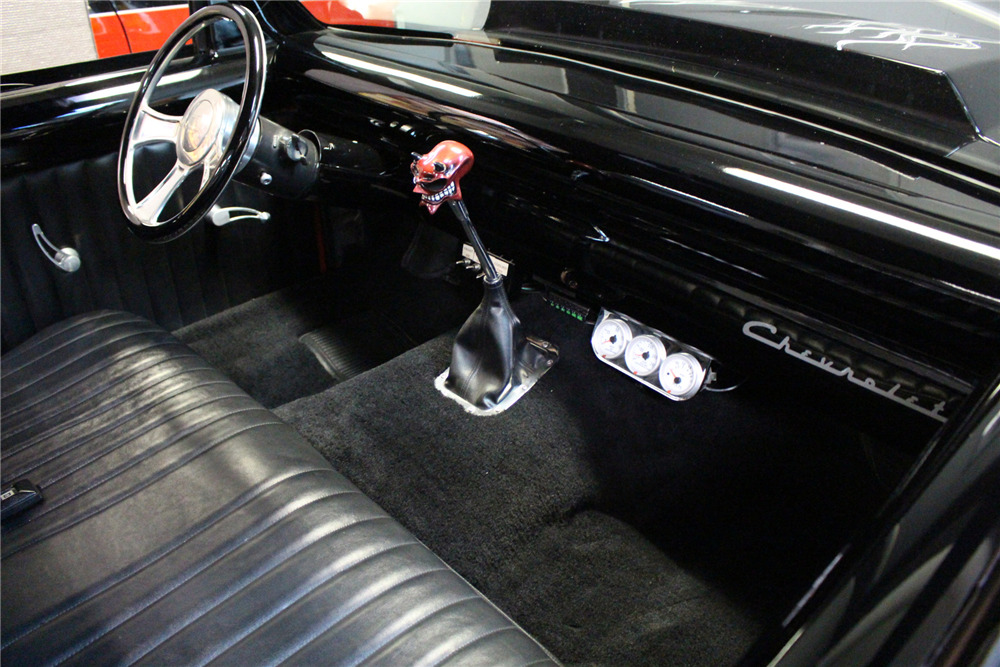 1986 CHEVROLET S-10 CUSTOM PICKUP - Interior - 226007