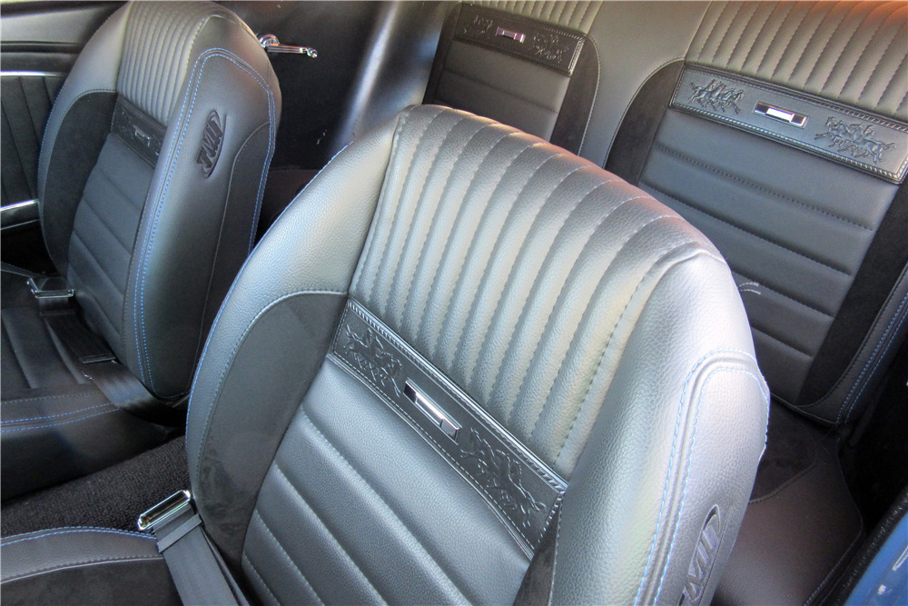 1965 FORD MUSTANG CUSTOM COUPE - Interior - 226054