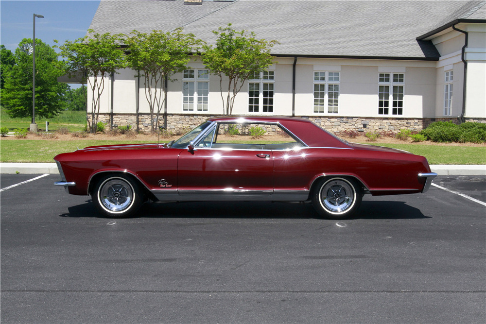 1965 BUICK RIVIERA GRAN SPORT - Side Profile - 226171
