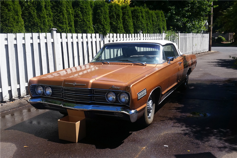 1967 MERCURY MONTEREY CONVERTIBLE - Front 3/4 - 226206
