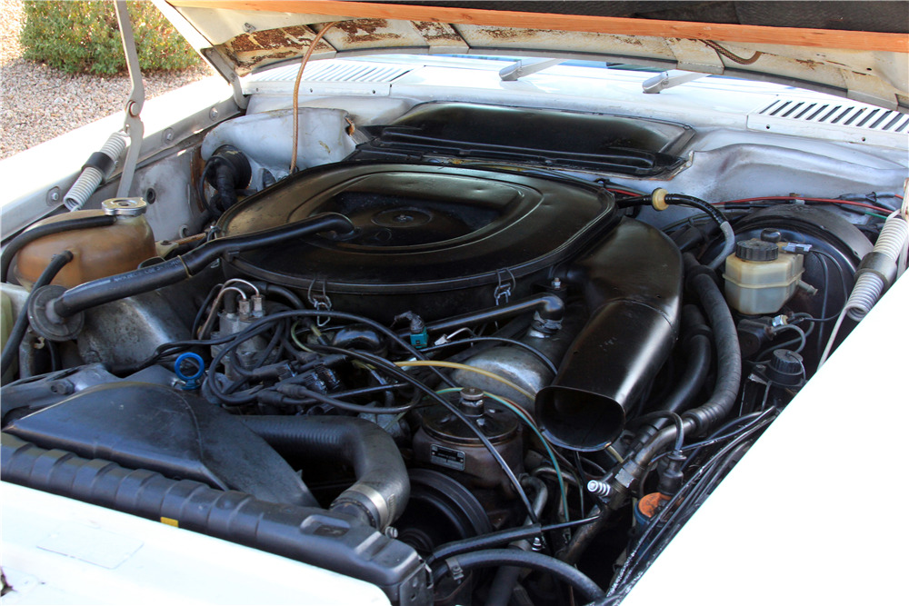 1977 MERCEDES-BENZ 450SL ROADSTER - Engine - 226210