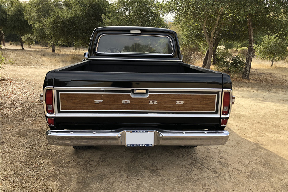 1972 FORD F-100 PICKUP - Rear 3/4 - 226217