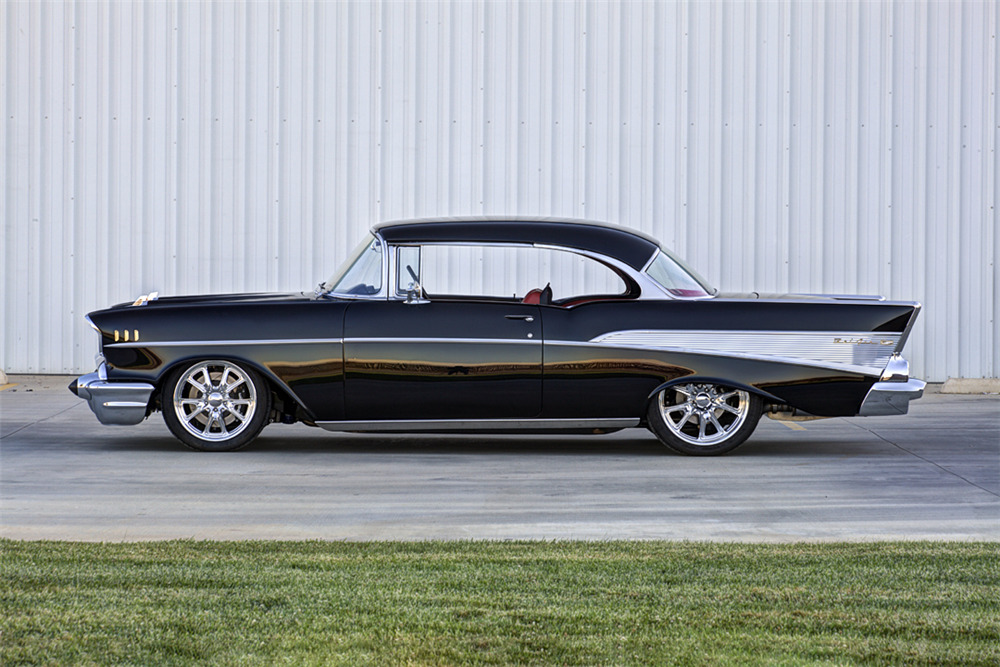 1957 CHEVROLET BEL AIR CUSTOM HARDTOP - Side Profile - 226298
