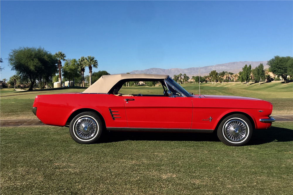 1966 FORD MUSTANG CONVERTIBLE  - Side Profile - 226343
