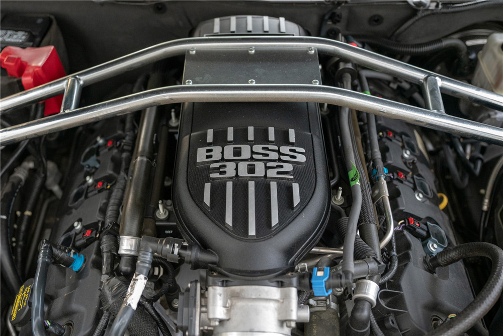 2012 FORD MUSTANG GT - Engine - 226379