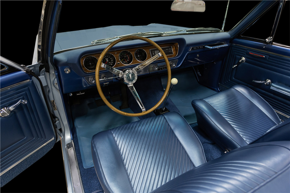 1965 PONTIAC GTO CONVERTIBLE - Interior - 226406