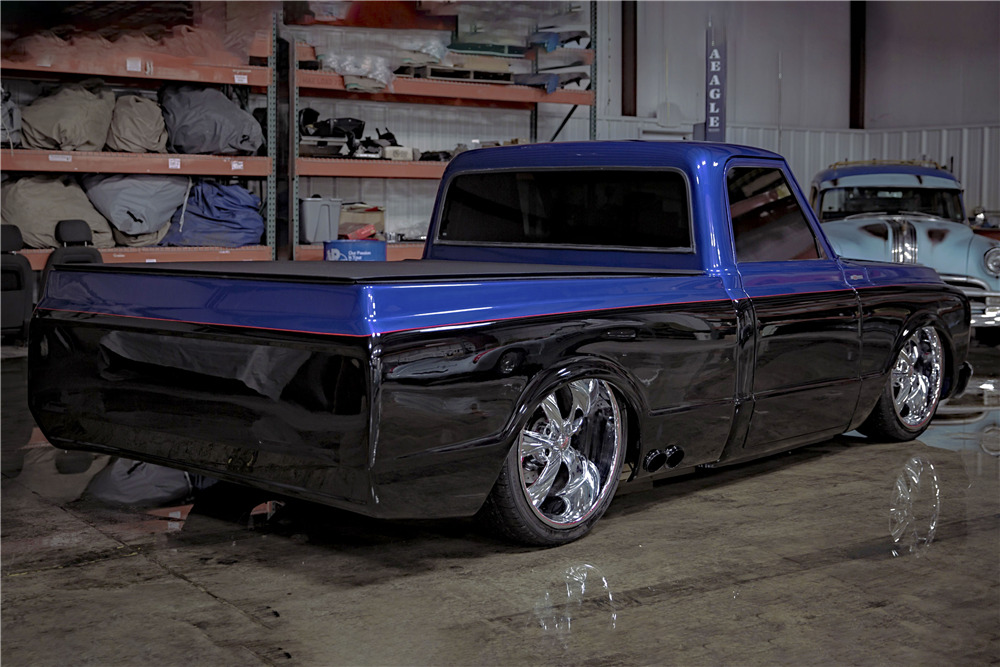 1971 CHEVROLET C10 CUSTOM PICKUP - Rear 3/4 - 226582