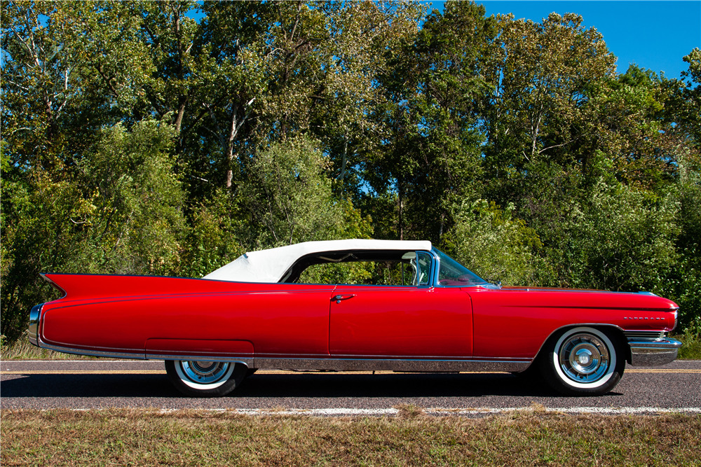 1960 CADILLAC ELDORADO BIARRITZ CONVERTIBLE - Side Profile - 226585