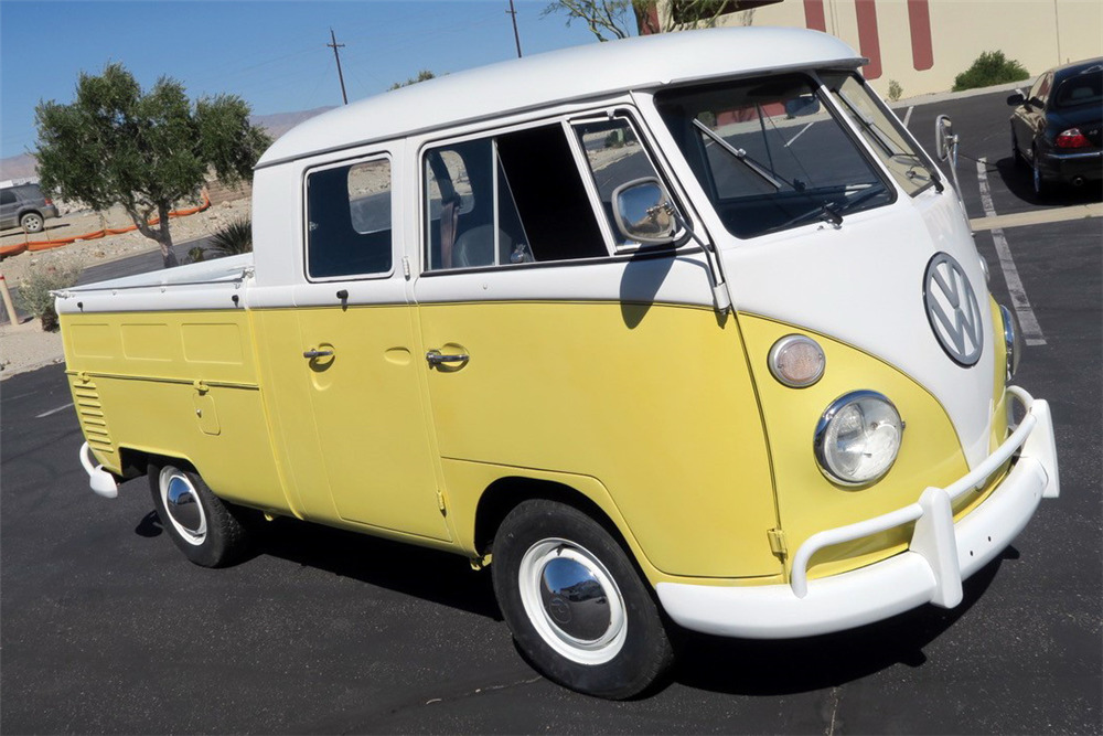 1965 VOLKSWAGEN TRANSPORTER DOUBLE-CAB PICKUP - Front 3/4 - 226663