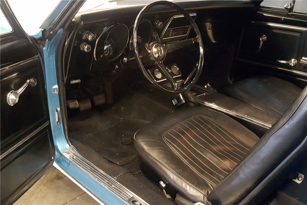 1967 CHEVROLET CAMARO Z/28 - Interior - 226922