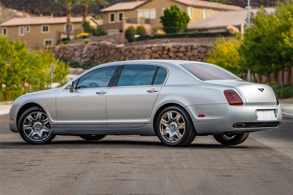2006 BENTLEY FLYING SPUR - Rear 3/4 - 226953