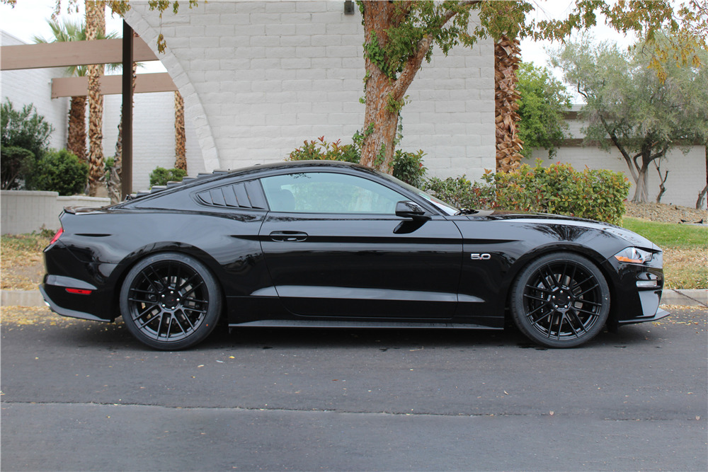 2019 Ford Mustang Gt Custom Coupe