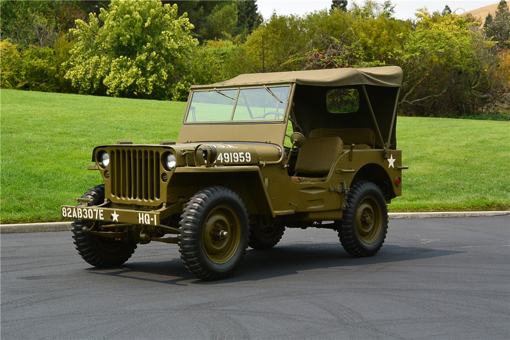1942 FORD MILITARY-STYLE JEEP - Front 3/4 - 227461
