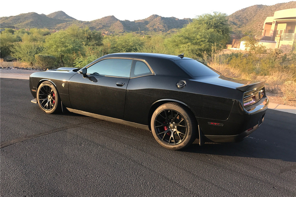 2015 DODGE CHALLENGER HELLCAT - Rear 3/4 - 227542