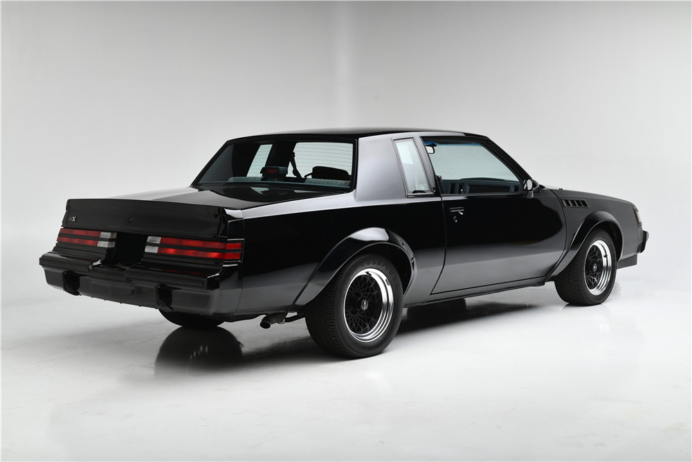 1987 BUICK GNX - Rear 3/4 - 227562