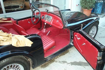 1962 DAIMLER SP 250 CUSTOM COUPE - Interior - 22767