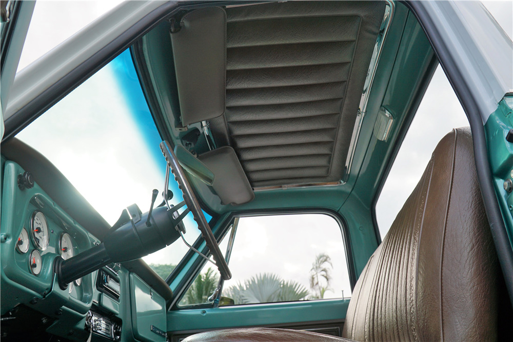 1969 CHEVROLET C10 CUSTOM PICKUP - Interior - 227758