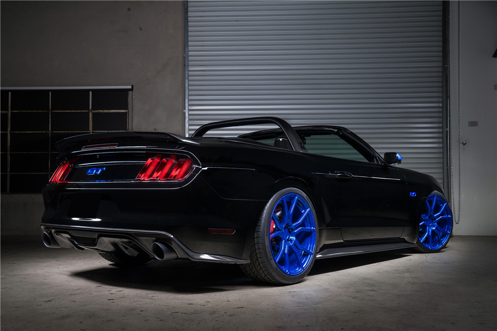 2015 FORD MUSTANG GT CUSTOM CONVERTIBLE - Rear 3/4 - 227943