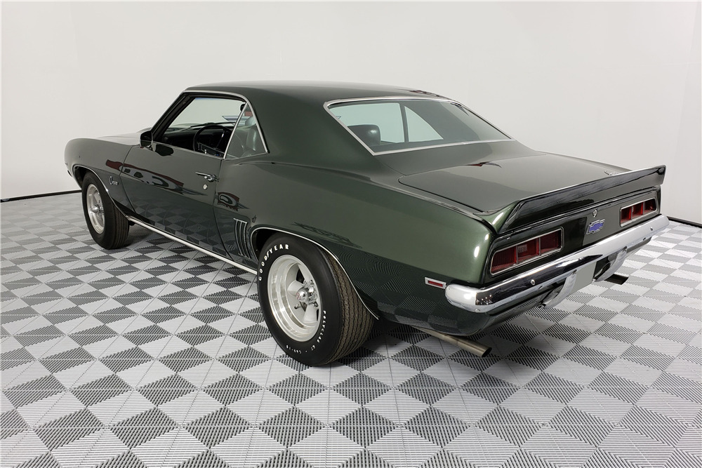 1969 CHEVROLET CAMARO ZL1 COPO - Rear 3/4 - 228095