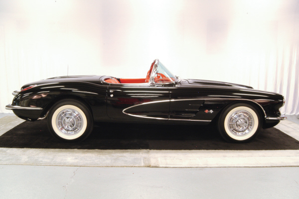 1958 CHEVROLET CORVETTE RETRACTABLE HARDTOP PATENT # 3, - Front 3/4 - 22841