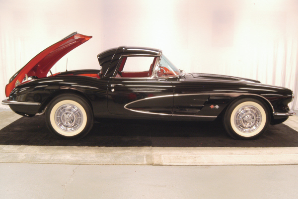 1958 CHEVROLET CORVETTE RETRACTABLE HARDTOP PATENT # 3, - Interior - 22841