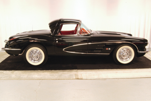 1958 CHEVROLET CORVETTE RETRACTABLE HARDTOP PATENT # 3, - Side Profile - 22841