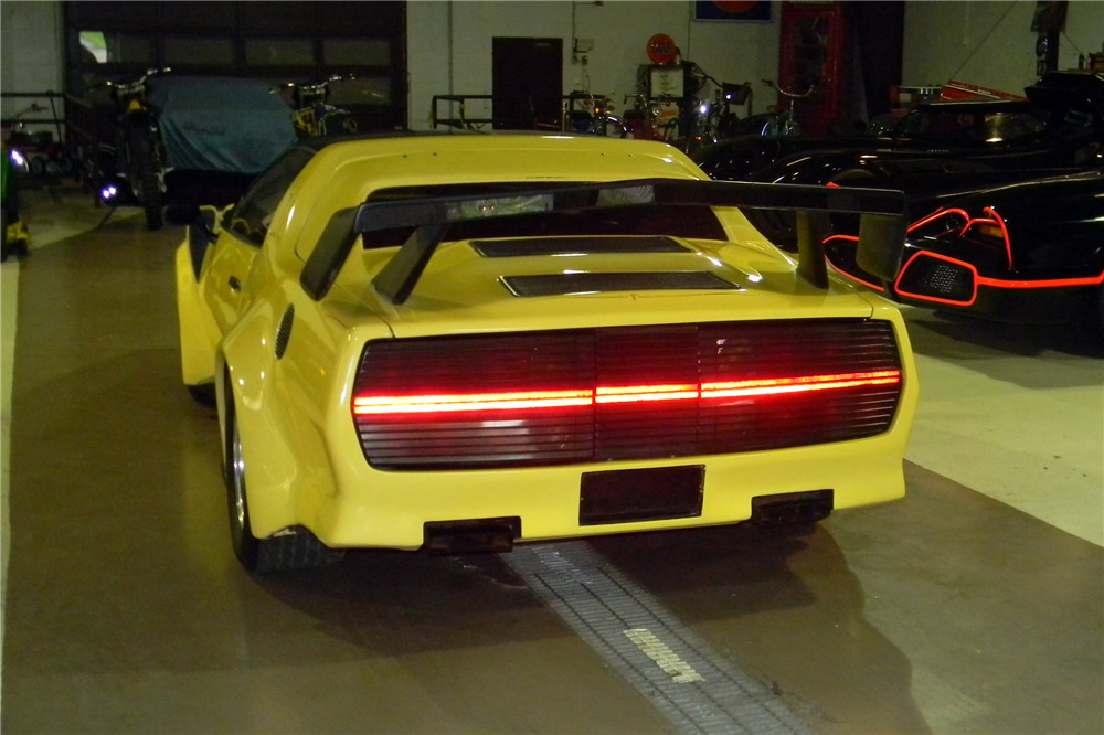 1988 PEGASUS CUSTOM TRANS AM "BL STRYKER" - Rear 3/4 - 229183