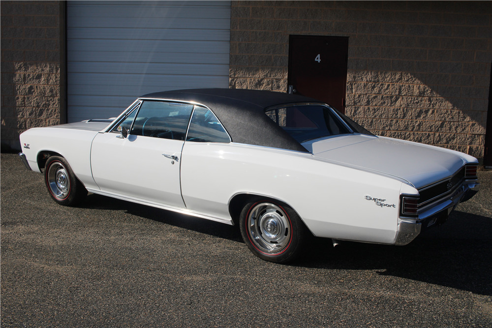 1967 CHEVROLET CHEVELLE SS 396 - Side Profile - 229899