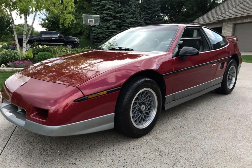 1987 PONTIAC FIERO GT - Front 3/4 - 229916