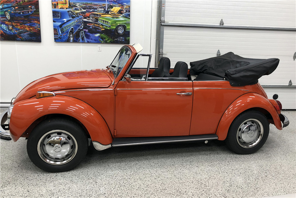1971 VOLKSWAGEN SUPER BEETLE CONVERTIBLE - Side Profile - 229931